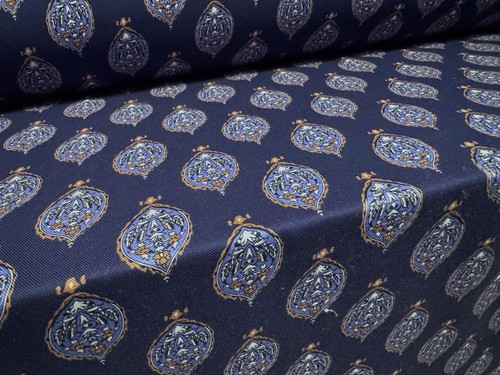 Marocain woven viscose - marocain,